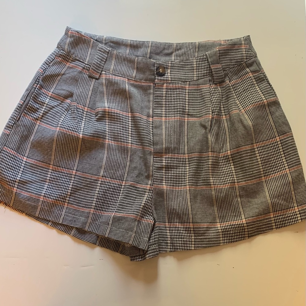 Casual Grey Pleaded shorts